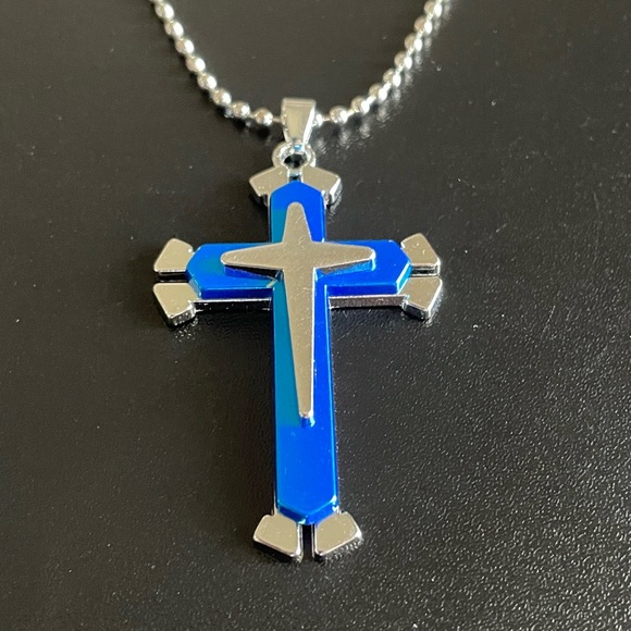 Blue silver cross necklace for men - Picture 2 of 9